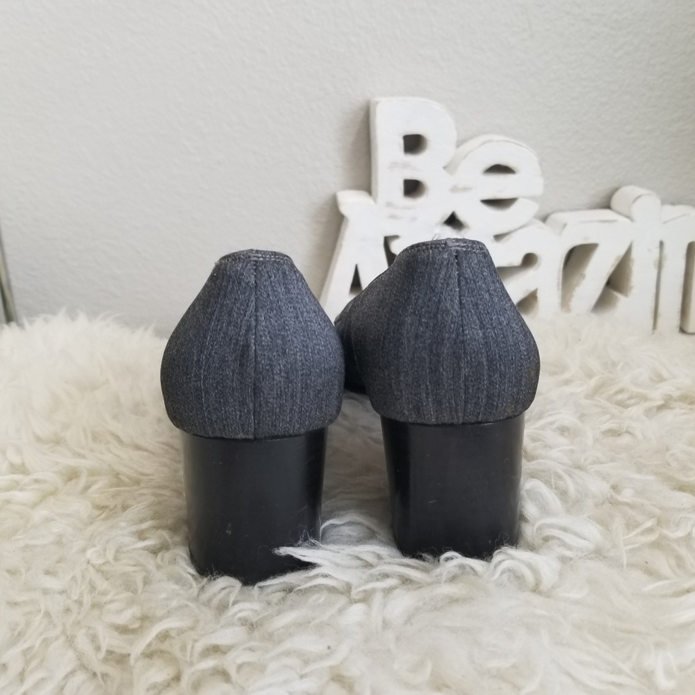 Salvatore Ferragamo Gray Heels with Sophisticated Design - Picture 9 of 13